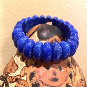 🌹NWT Gorgeous large AAA lapis stretch bracelet